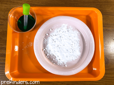 Halloween Science Experiment with Vinegar and Baking Soda